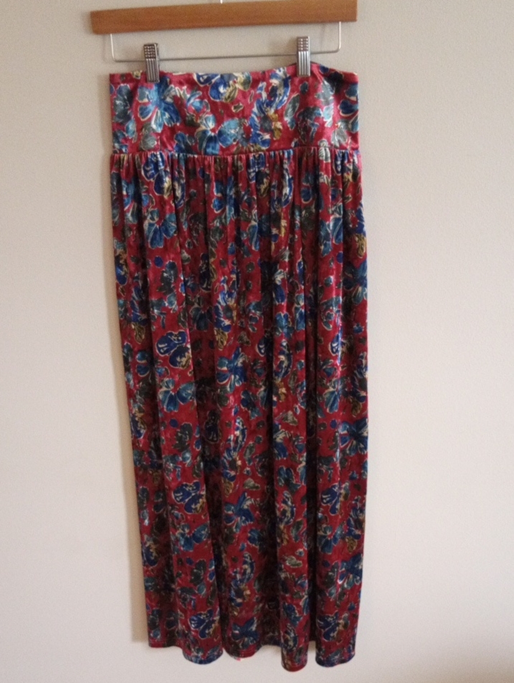 NATURAL LIFE Lisa Red Velvet Floral Maxi Skirt Size Medium
